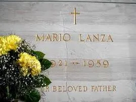 Holy Cross Cemetery, Los Angeles
